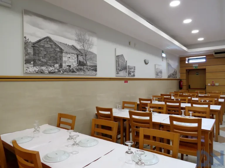 Restaurante Porta Larga em Almada